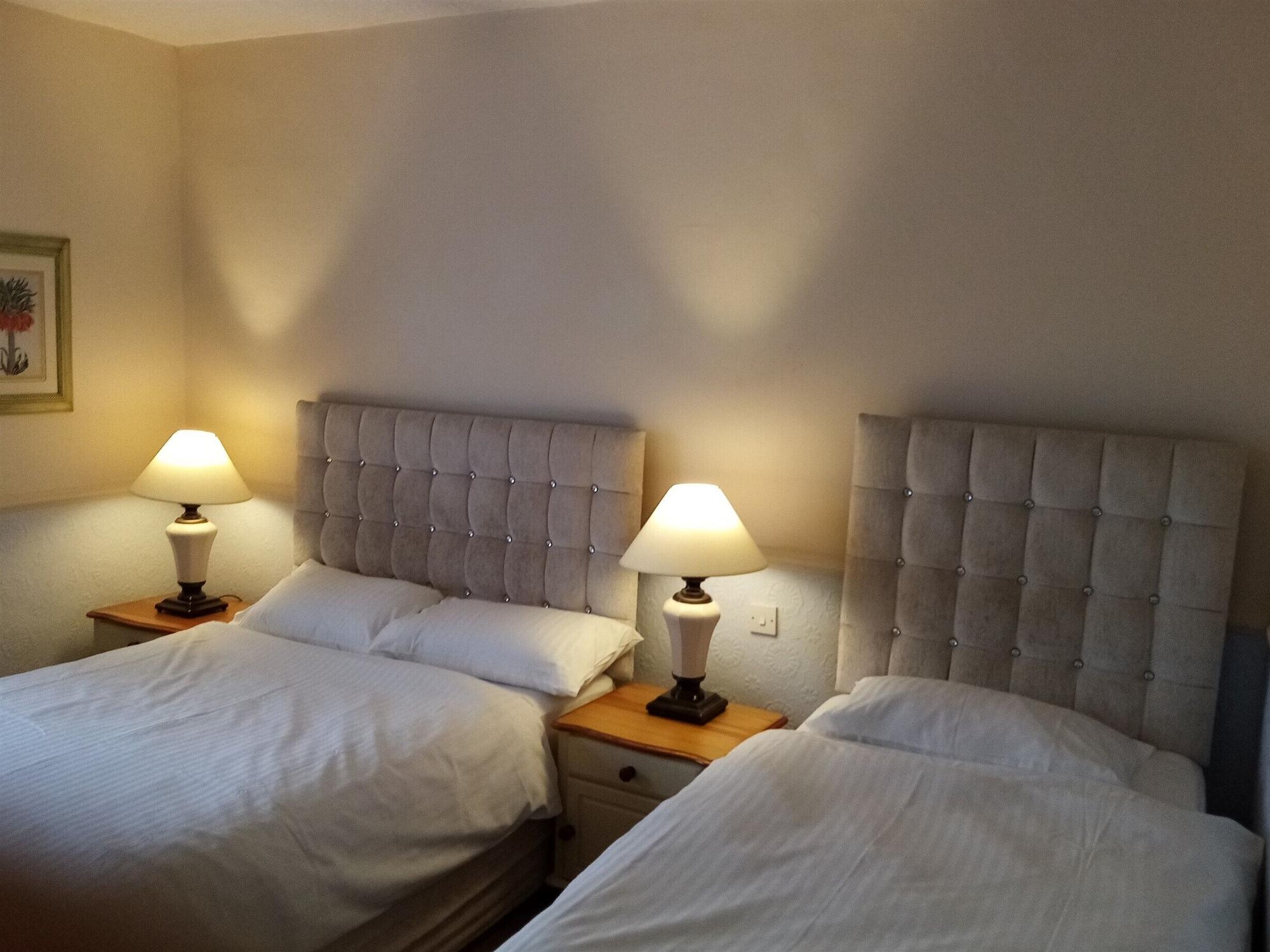 The Sibson Inn Hotel Water Newton Εξωτερικό φωτογραφία
